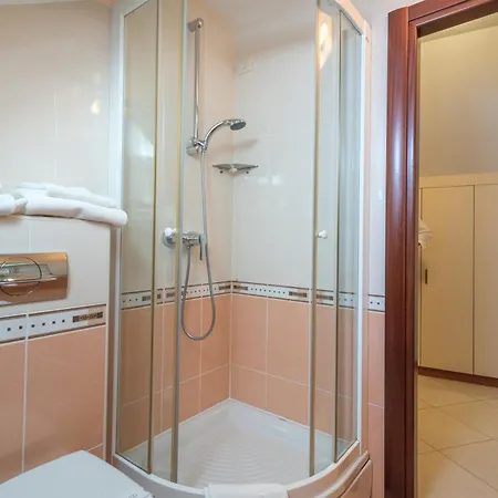 Lägenhet Franz Apartmanz *
